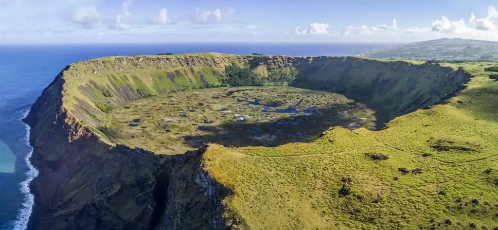 เกาะอีสเตอร์ (Easter Island)