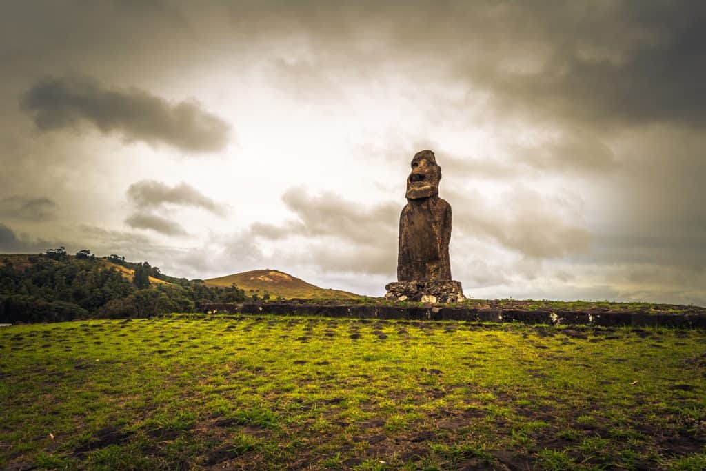 โมอาย (Moai)