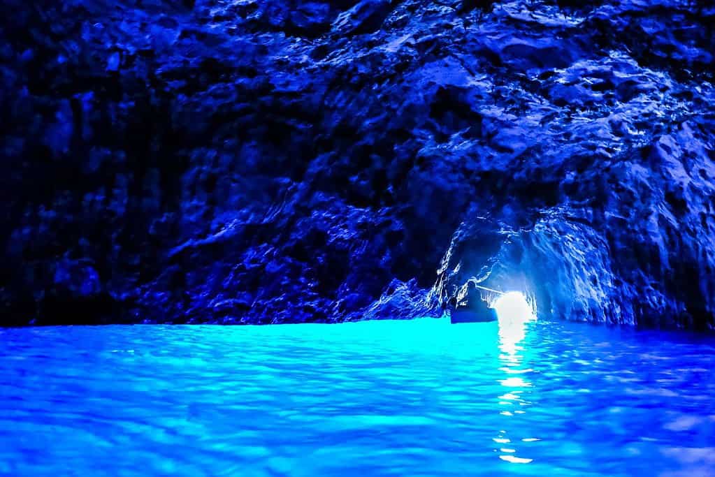ถ้ำ Blue Grotto