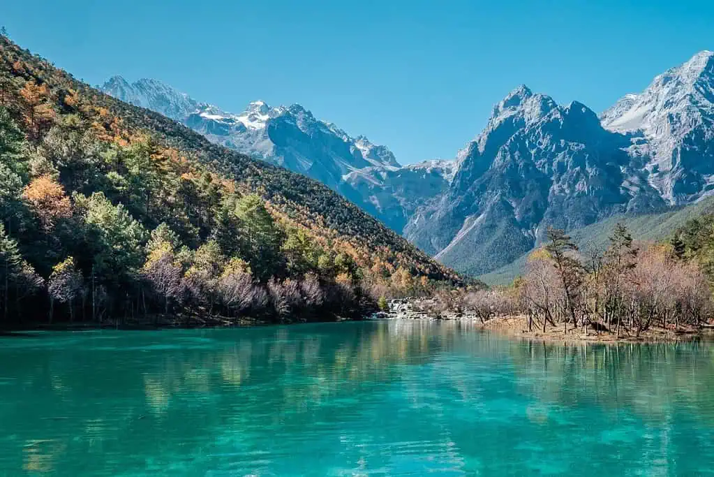 หุบเขาพระจันทร์สีน้ำเงิน Blue Moon Valley
