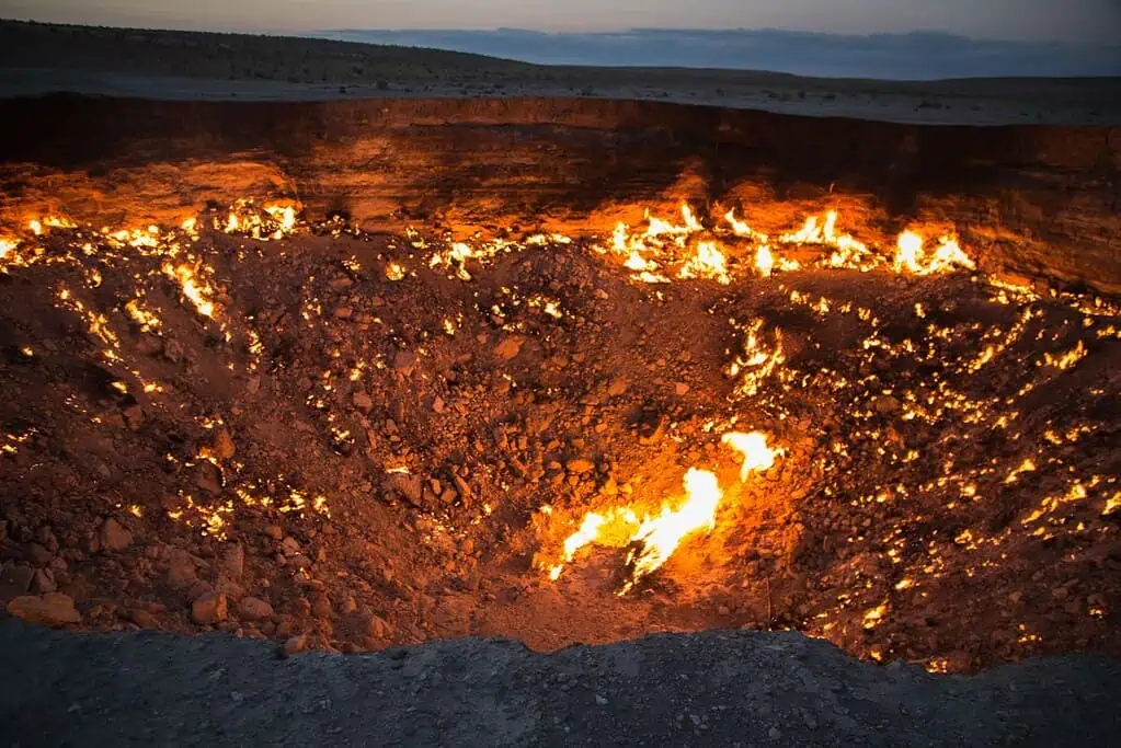 ประตูนรก (Door to Hell)